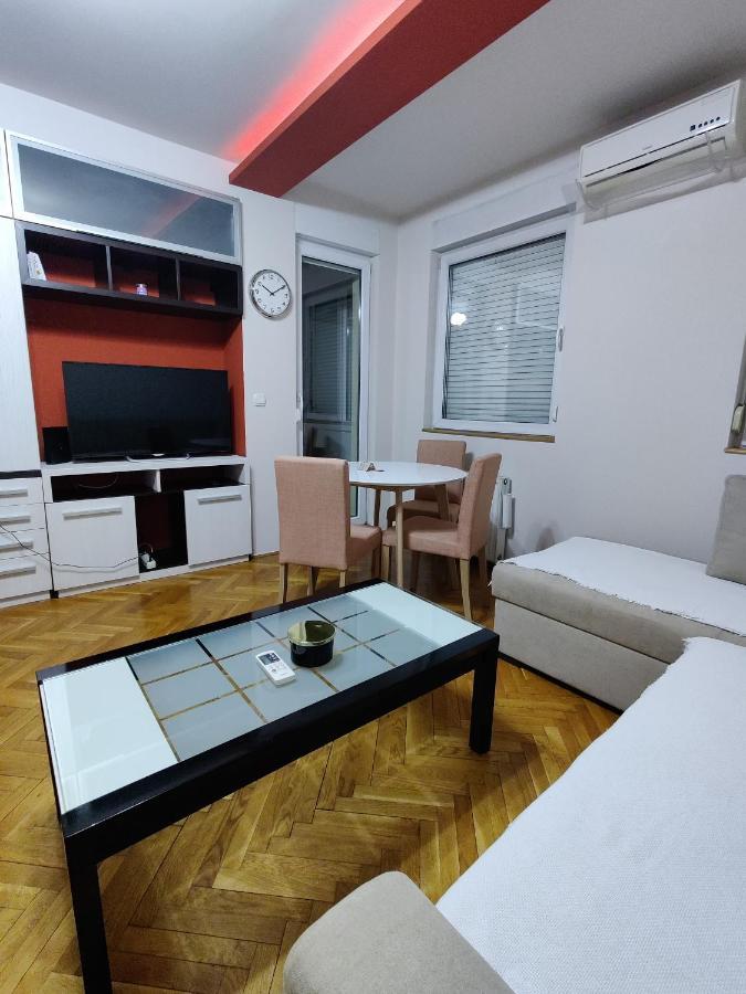 Maja Apartment Нови Сад Екстериор снимка